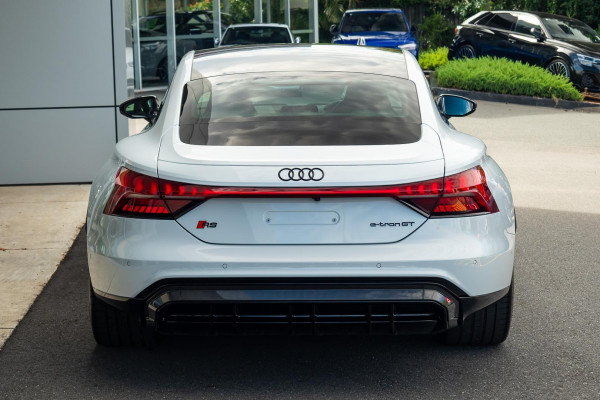 2023 Audi RS e-tron GT F83  Coupe image 5