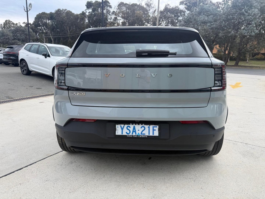 2024 MY25 Volvo EX30  Single Motor Extended Range Plus SUV Image 4