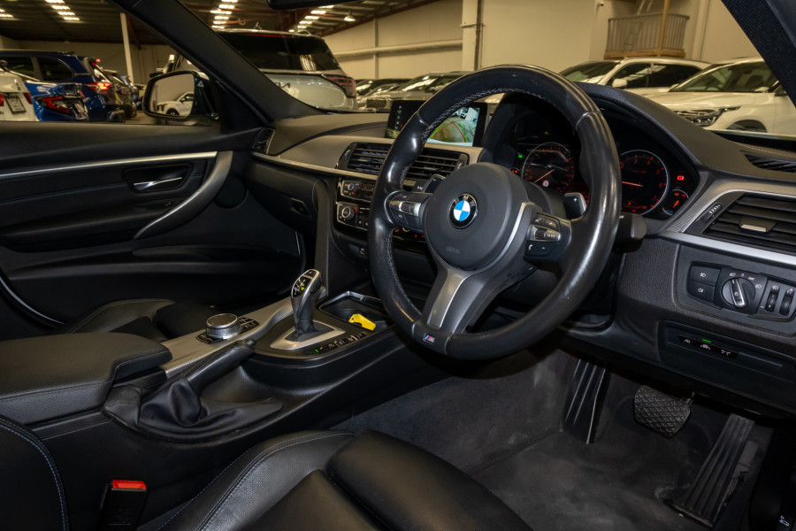 2018 BMW 3 Series F30 LCI 330i M Sport Sedan