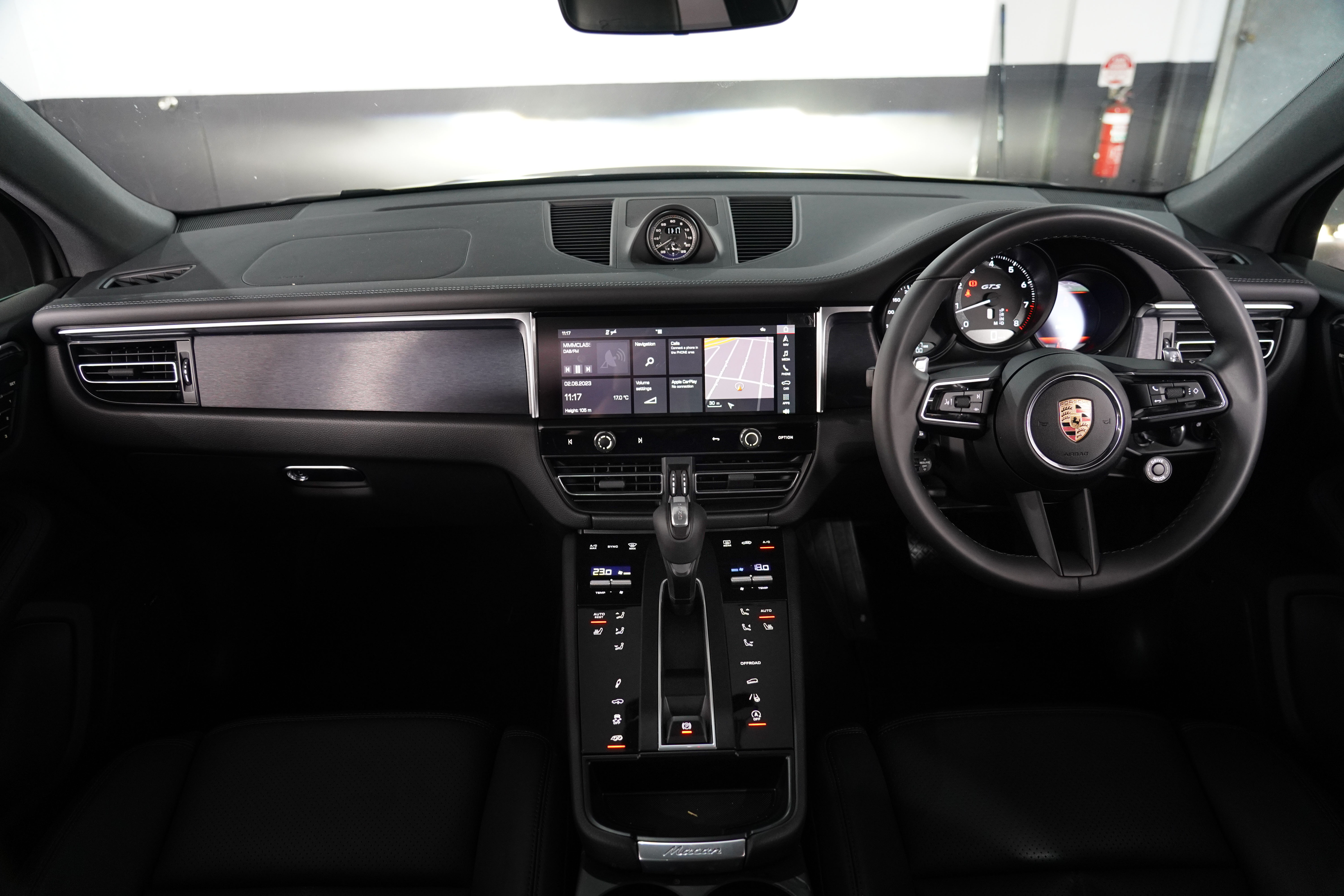 2023 Porsche Macan Gts Wagon Image 25