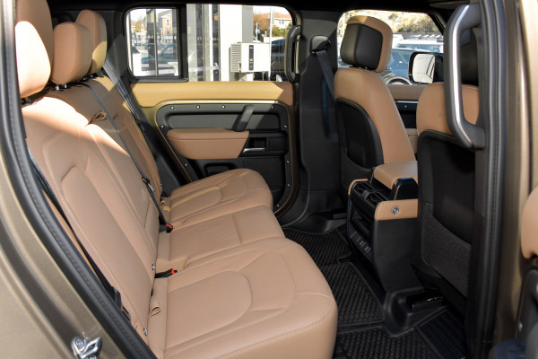 2026 Land Rover Defender L663 110 D350 X-Dynamic HSE SUV image 5