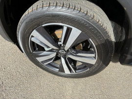 2023 [THIS VEHICLE IS SOLD] image 10