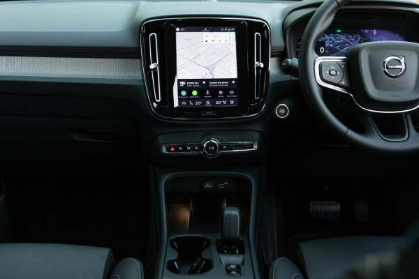 2025 MY26 Volvo XC40 XZ Plus B4 SUV Image 21