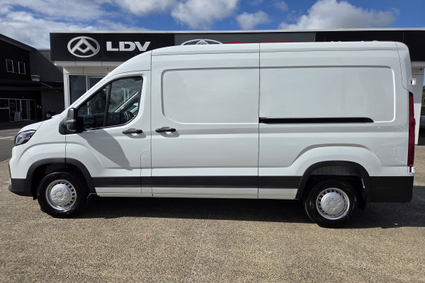 2026 LDV Deliver 9 Mid Roof LWB Van Image 6