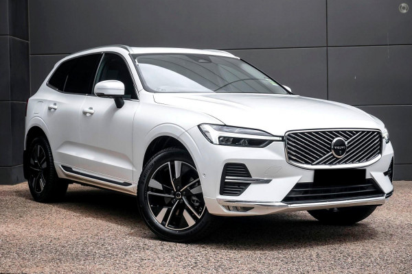 Volvo XC60 Plus B5 Bright UZ