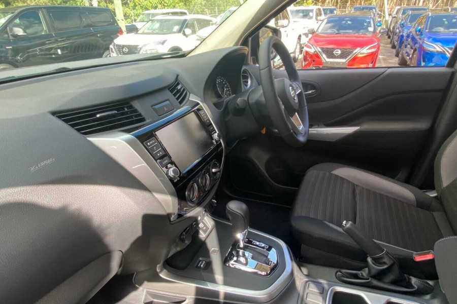 2024 Nissan Navara D23 ST Ute Image 22