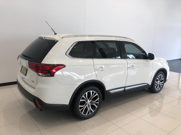 2016 Mitsubishi Outlander ZK Turbo XLS Awd 7 seats