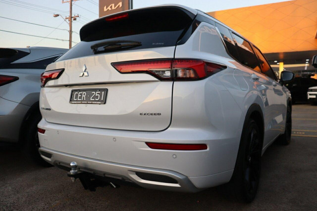 2022 Mitsubishi Outlander ZM Exceed Tourer SUV Image 9