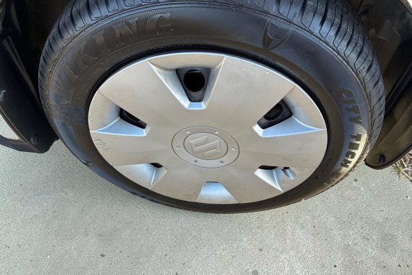 2007 Suzuki Swift RS415 GLX Hatch Image 8