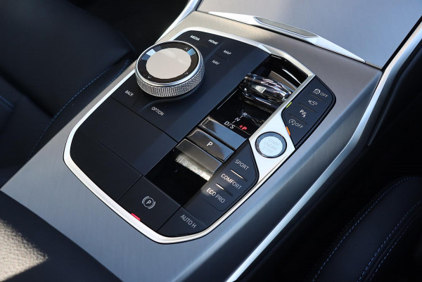 2025 BMW 3 Series G20 LCI II 330i M Sport Sedan image 23