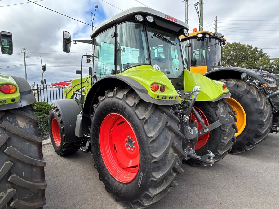 2026 CLAAS TRACTORS 4WD & FWA Image 4