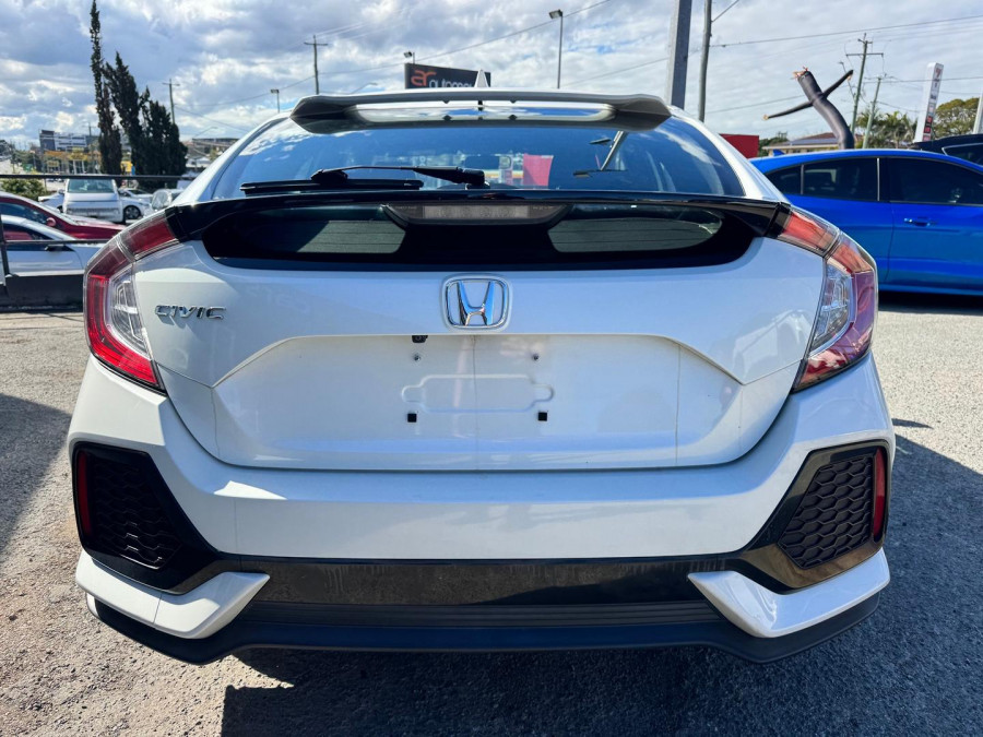 2018 Honda Civic 10th Gen VTi Hatch Image 8