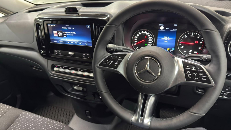 2026 Mercedes-Benz Vito 447 116CDI LWB Van Image 3