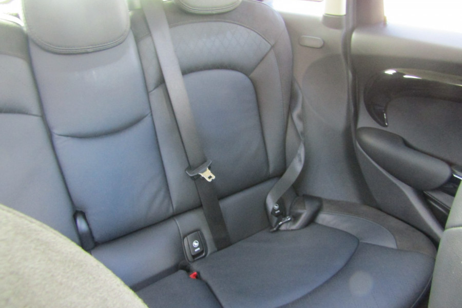 2020 MINI Hatch back Hatch Image 13