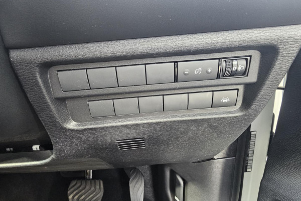2025 Mitsubishi Outlander ZM LS SUV Image 23