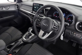 2018 MY19 Kia Cerato Hatch BD Sport with Safety Pack Hatchback