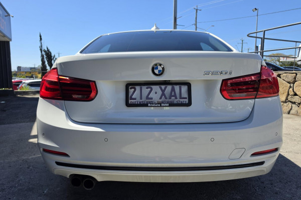 2016 BMW 3 Series F30 LCI 320i Sport Line Sedan Image 10