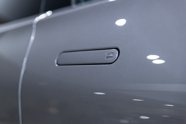 2025 Aston Martin DBX Wagon Image 14
