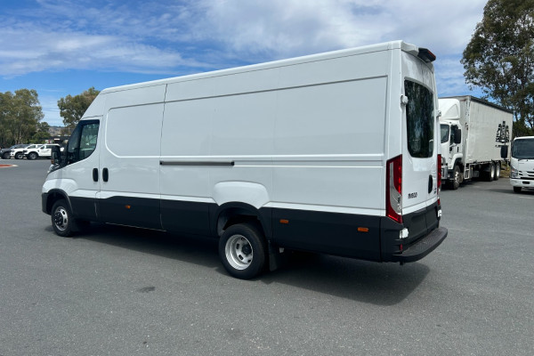 2024 MY22 Iveco Daily E6 Van Image 5