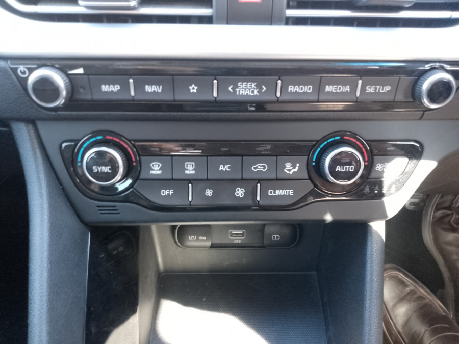 2021 Kia Niro DE Hybrid Sport SUV Image 26