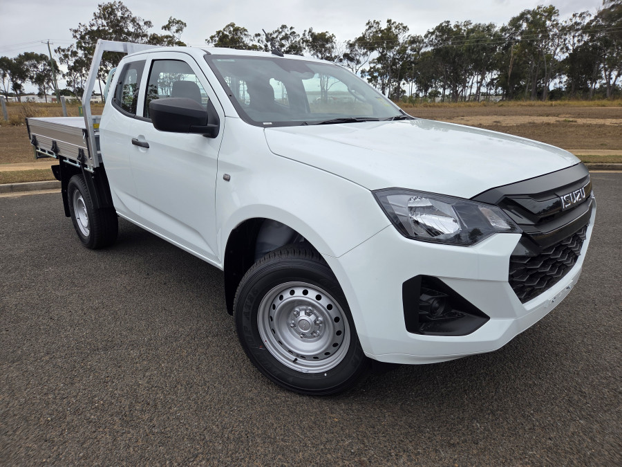 2026 Isuzu D-MAX RG SX Cab Chassis Image 1