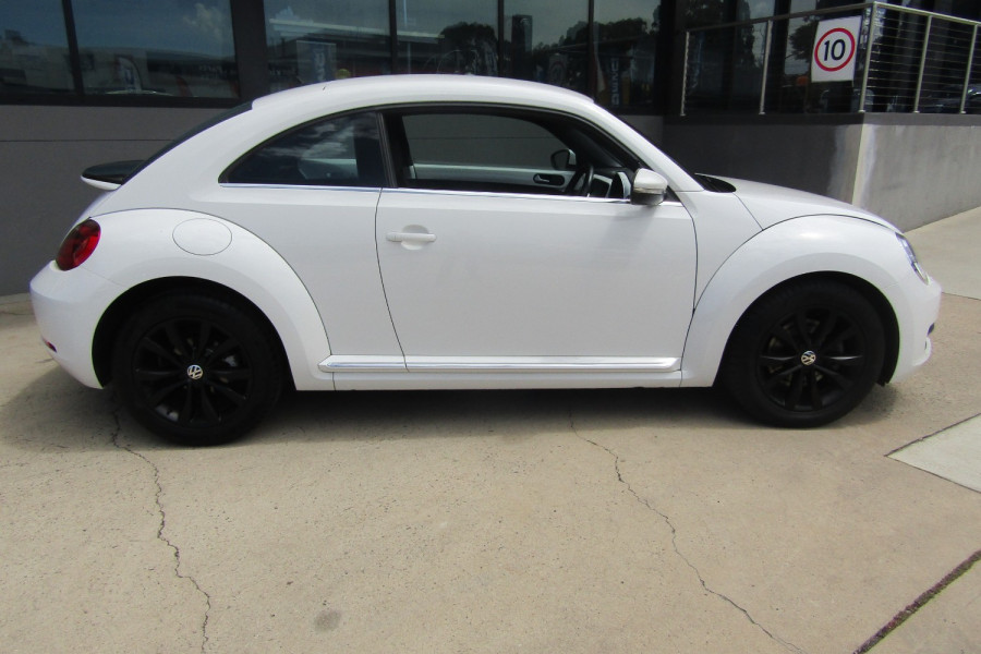 2013 Volkswagen Beetle 1L The Beetle Coupe Image 15