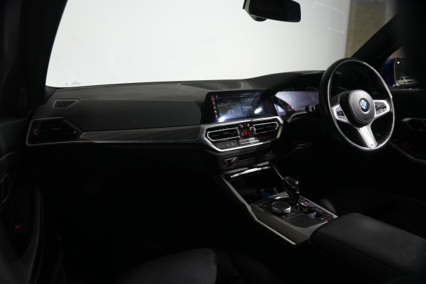 2019 BMW 3 Series 20d M Sport Sedan Image 12
