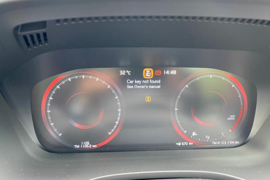 2020 Volvo XC90 L Series D5 R-Design Suv Image 23