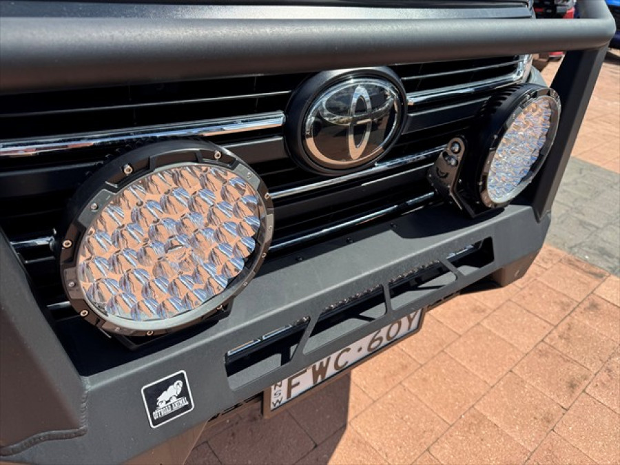 2022 Toyota LandCruiser FJA300R GXL SUV Image 8