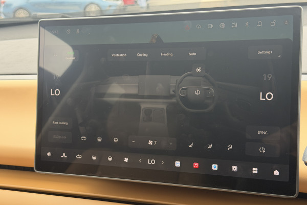 2025 Leapmotor C10 B11 REEV Ultra Hybrid Design Wagon Image 26