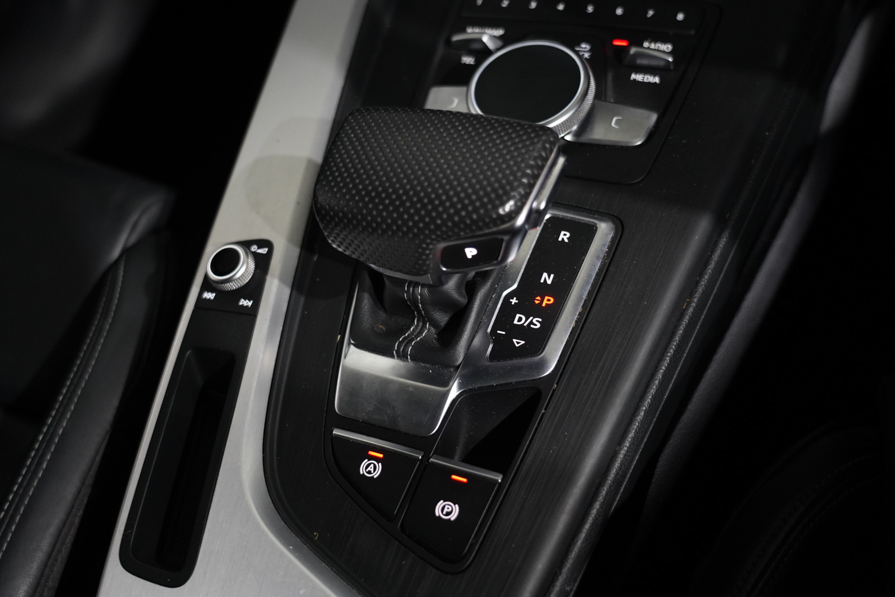 2020 Audi A4 45 Tfsi Quattro S Tronic Sport Sedan Image 19