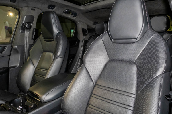 2024 Porsche Cayenne GTS SUV