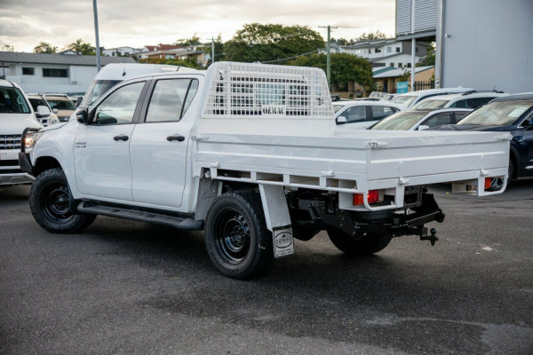 2017 Toyota HiLux GUN126R SR Cab Chassis Image 2