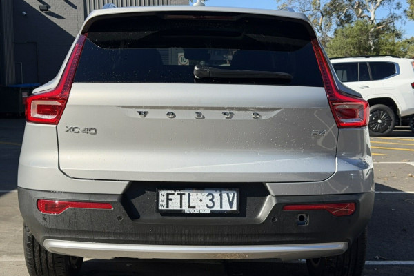 2025 Volvo XC40 XZ Plus B4 SUV Image 6