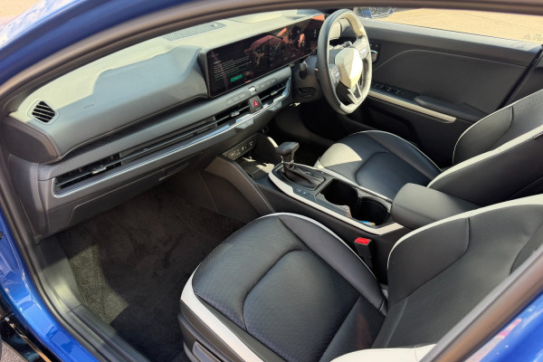 2025 Kia K4 CL4m GT-Line Sedan Image 9