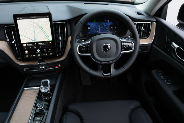 2026 Volvo XC60 UZ Plus B5 Bright SUV Image 12