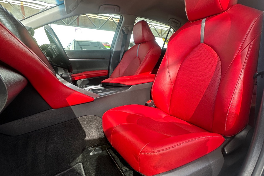 2018 Toyota Camry GSV70R SX Sedan Image 10