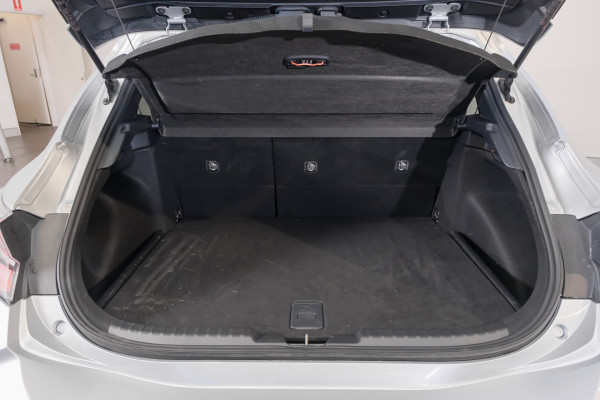 2019 Toyota Corolla MZEA12R ZR Hatch image 17