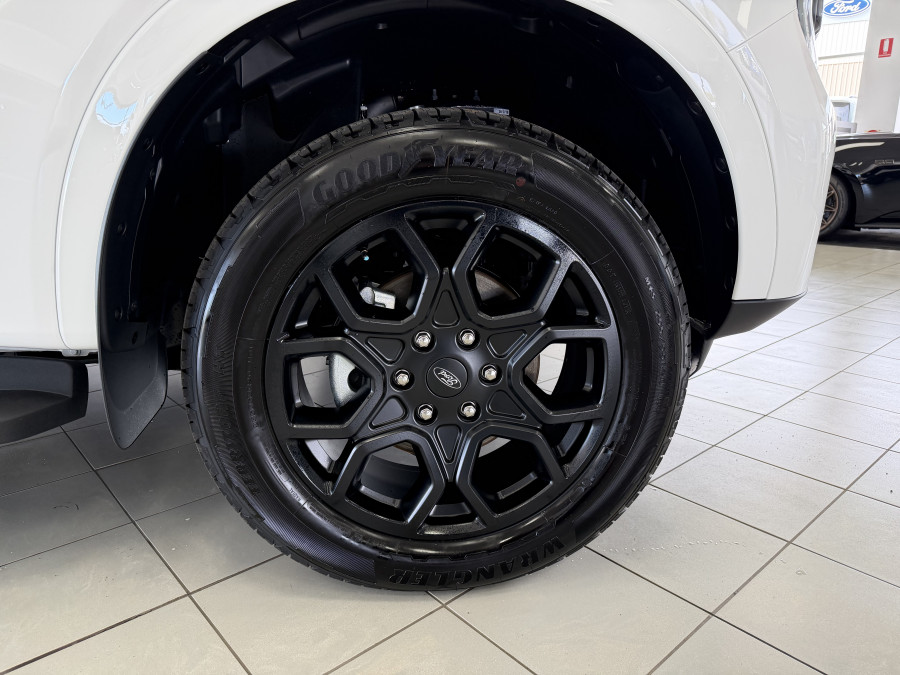 2026 MY26.5 Ford Everest UB Sport SUV Image 11