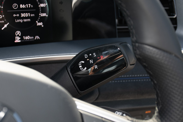 2025 MY26 Volkswagen Tayron R4 195TSI R-Line SUV image 13