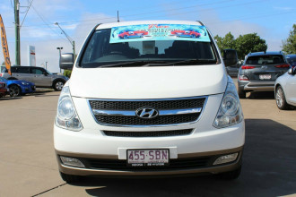 2011 Hyundai iMAX TQ-W Selectronic Wagon Image 3