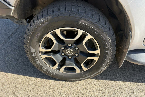 2023 Toyota HiLux GUN126R SR5 Ute Image 5