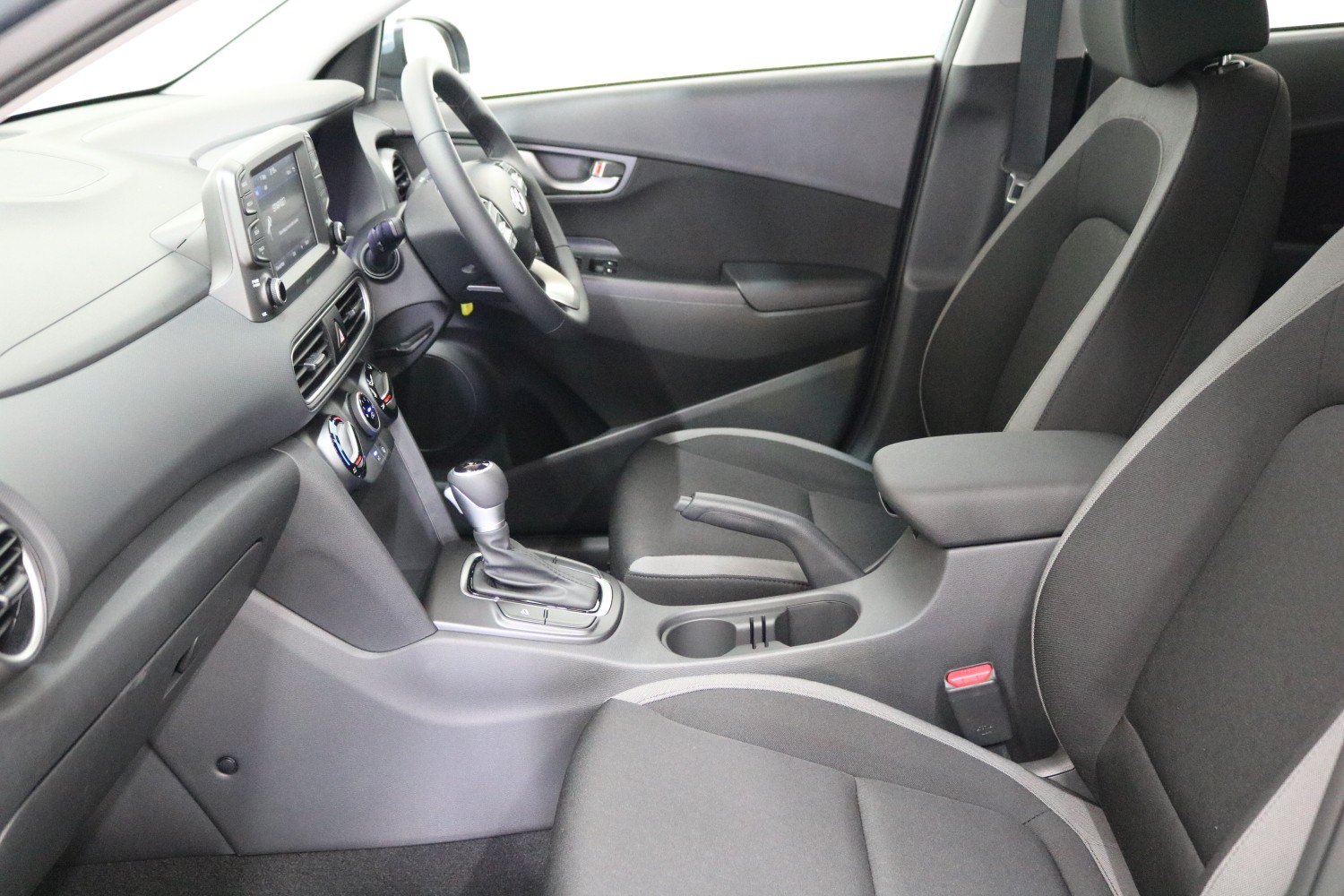 2020 Hyundai Kona OS.3 Active SUV Image 10