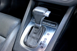 2010 MY11 Volkswagen Eos 1F  103TDI Convertible