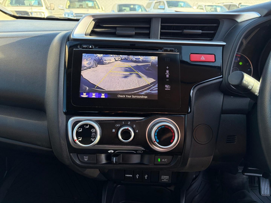 2016 Honda Jazz GF VTi Hatch Image 21