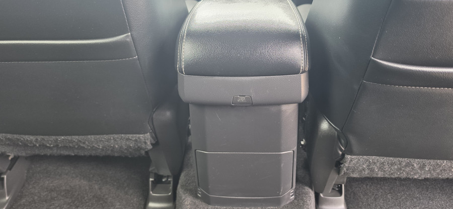 2018 Isuzu MU-X LS-T SUV Image 13