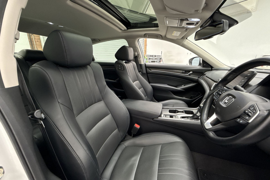 2020 MY21 Honda Accord 10th Gen VTi-LX Sedan Image 21