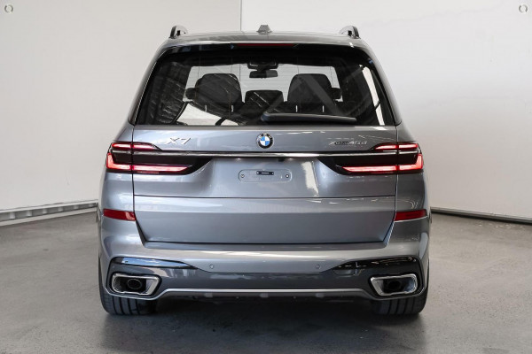 2025 BMW X7 G07 LCI xDrive40d M Sport SUV image 5