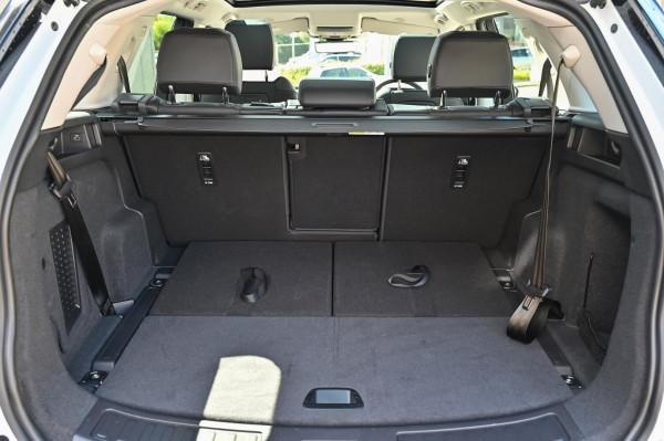 2025 MY25.5 Land Rover Discovery Sport L550 P200 S SUV image 10