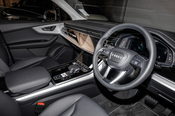 2025 MY26 Audi Q7 4M TDI 170kW SUV image 7